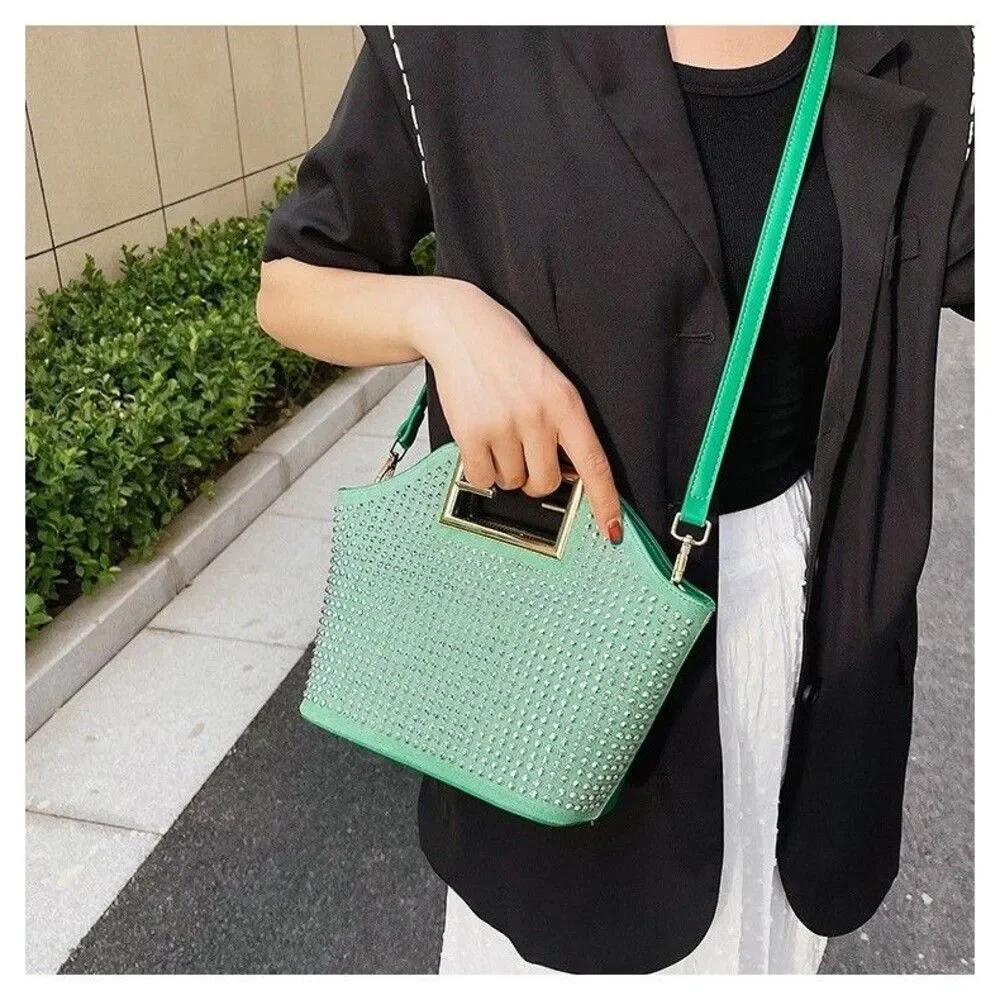 N/A women green